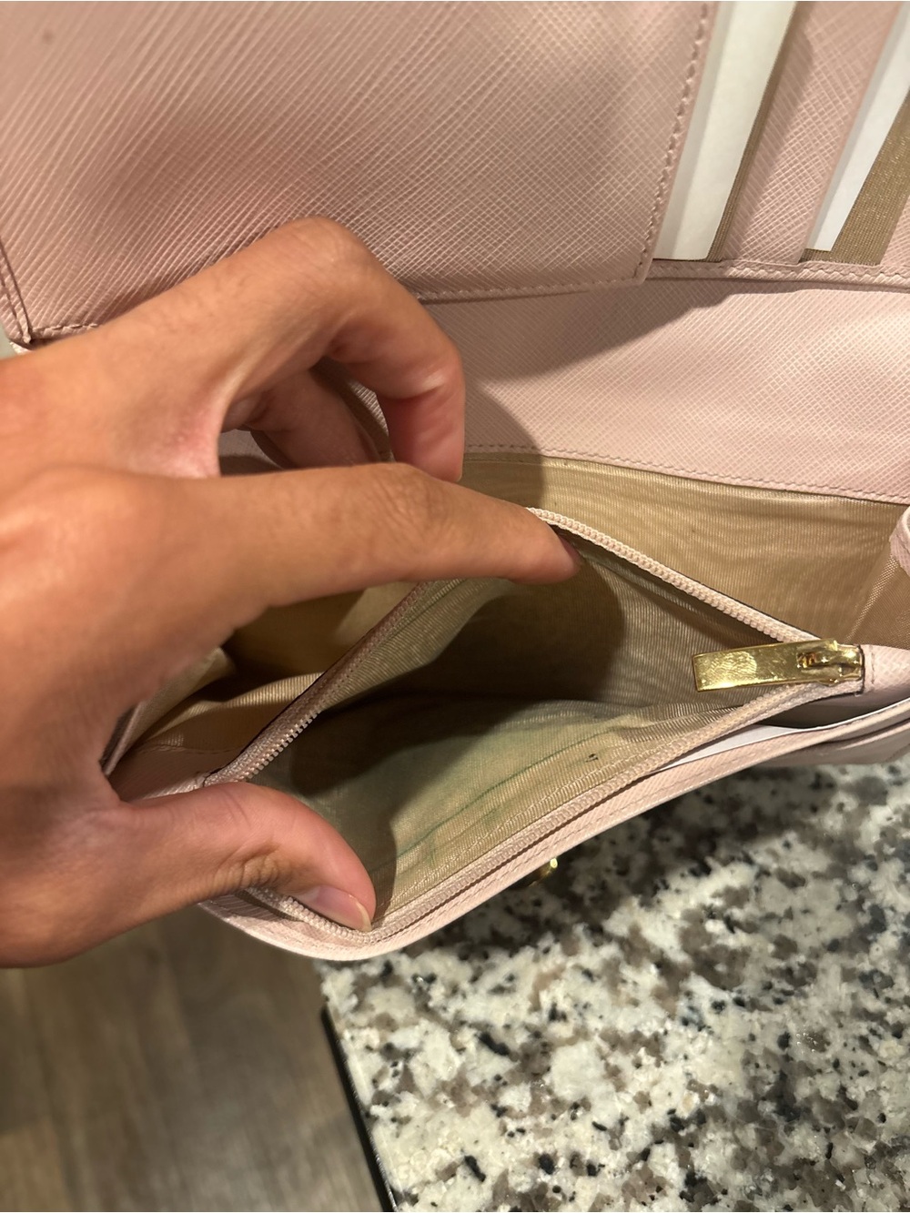 Vintage Salvatore Ferragamo Gancini Continental Wallet | Pink | Medium - Picture 5 of 10